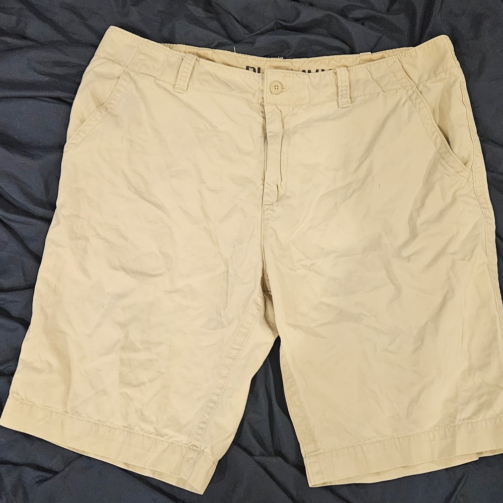 Old Navy Men's Tan Shorts